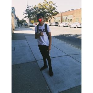 Meet your Posher, Moises